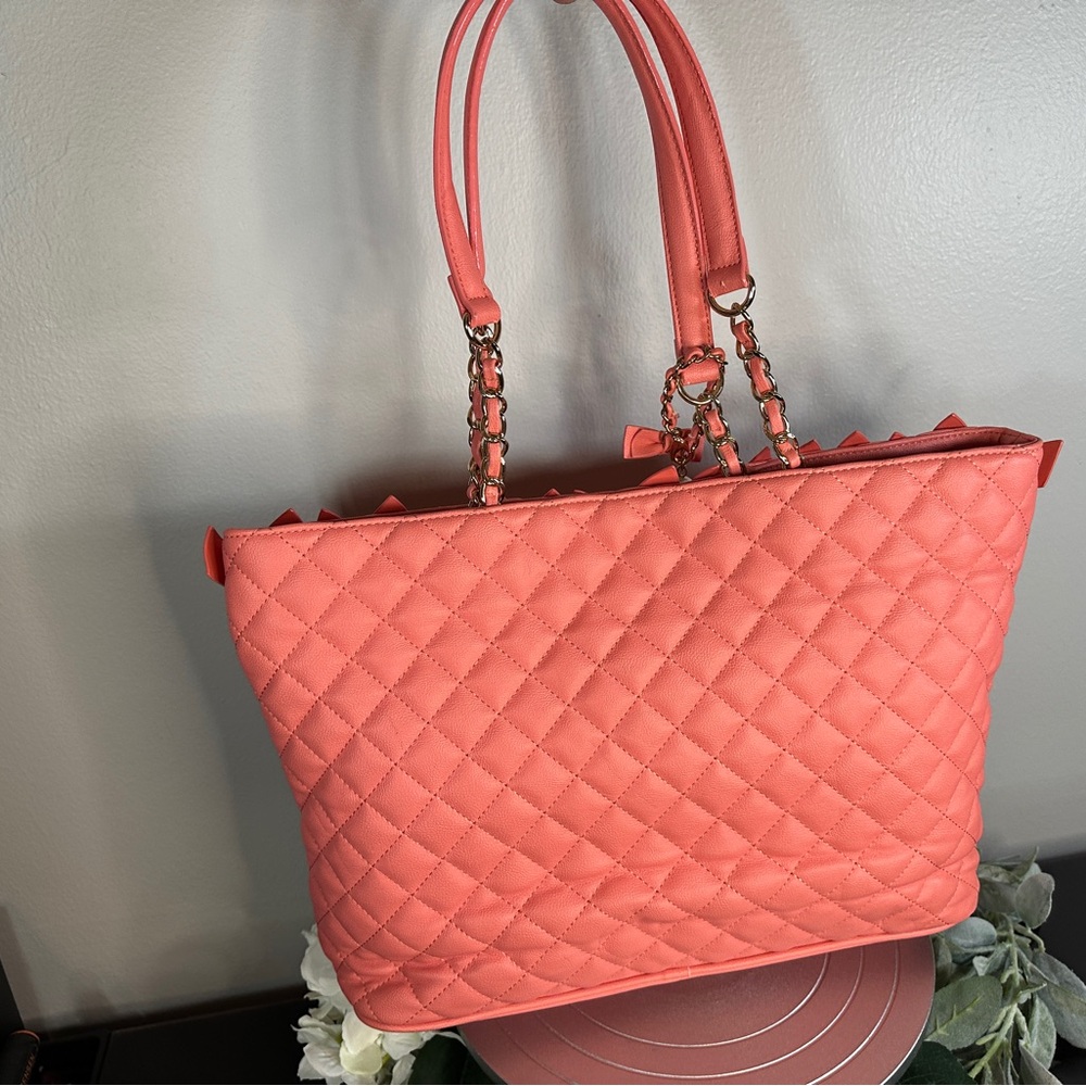 Betsy Johnson Family Ties Tote In Coral NWT - Picture 10 of 10